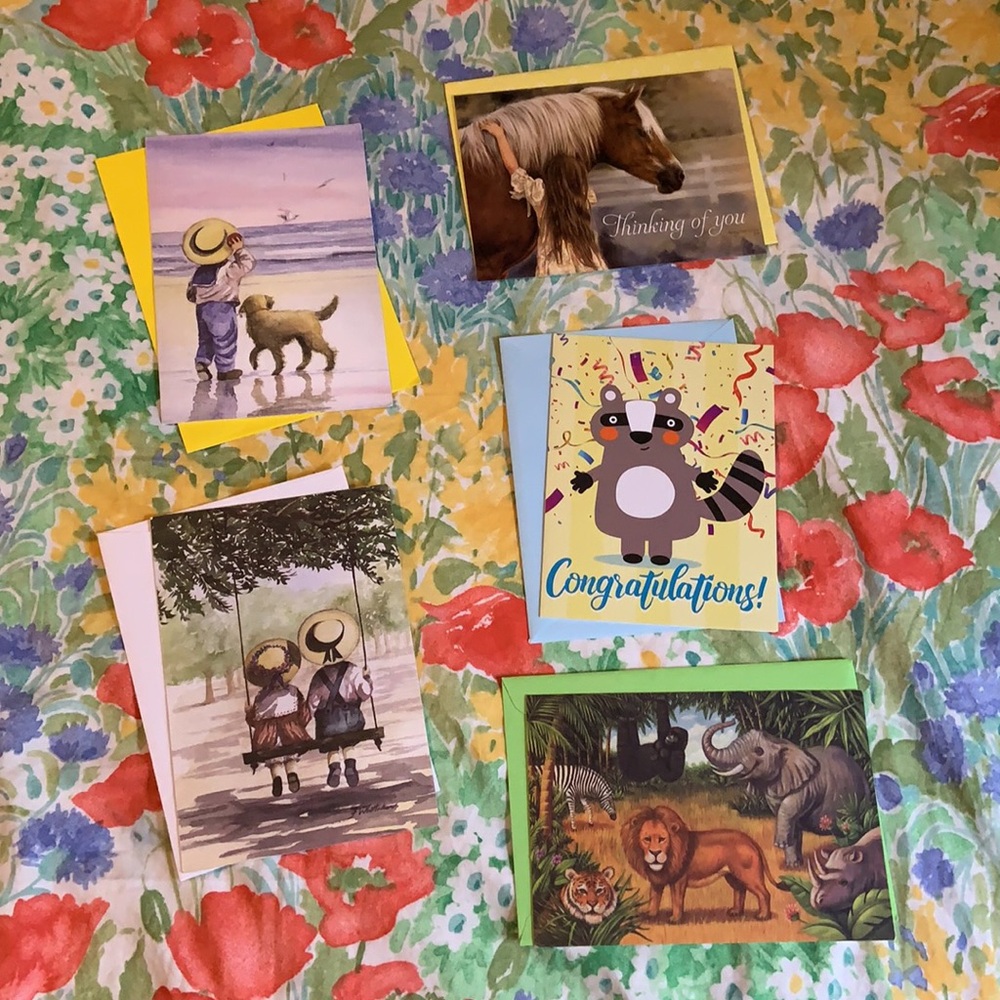 LAST CHANCE ✨ Assorted Cards w/ Envelopes (5 Cards)